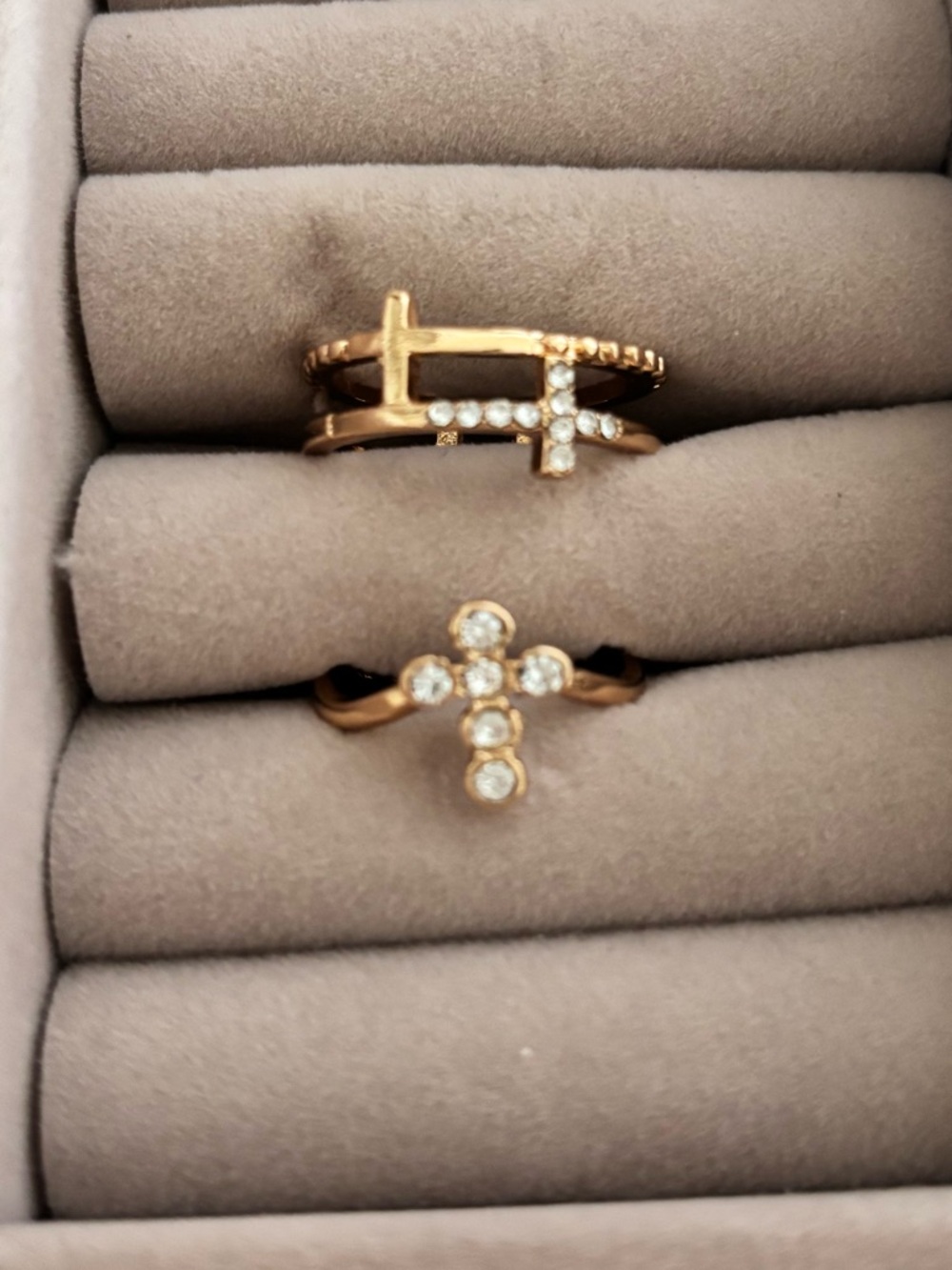 Cross ✝️ Rings (4) - Picture 4 of 4